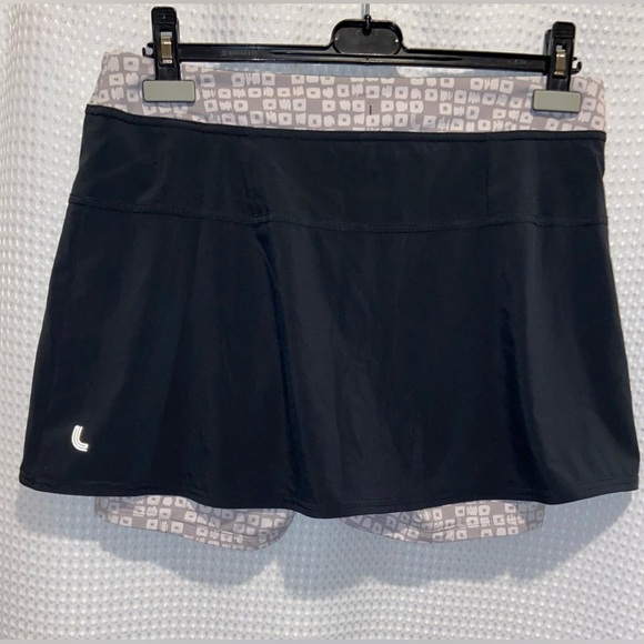Women’s LOLE black and gray skort size Large - Picture 10 of 11